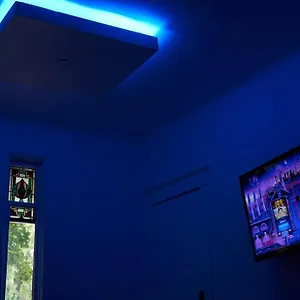 Blue Lounge ☆ Lafontaine Park ☆ Tv Cable Appartement