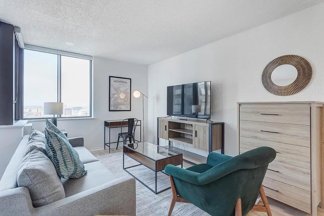 Lacite Furnished Apartments Montreal